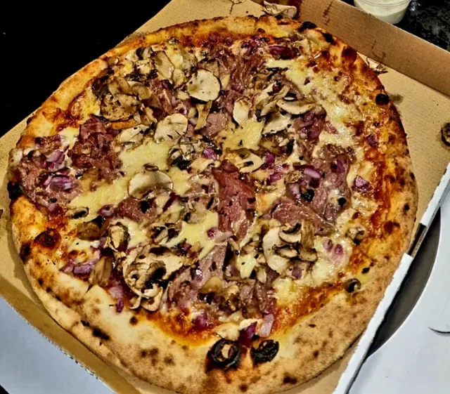 The Pizza Lounge