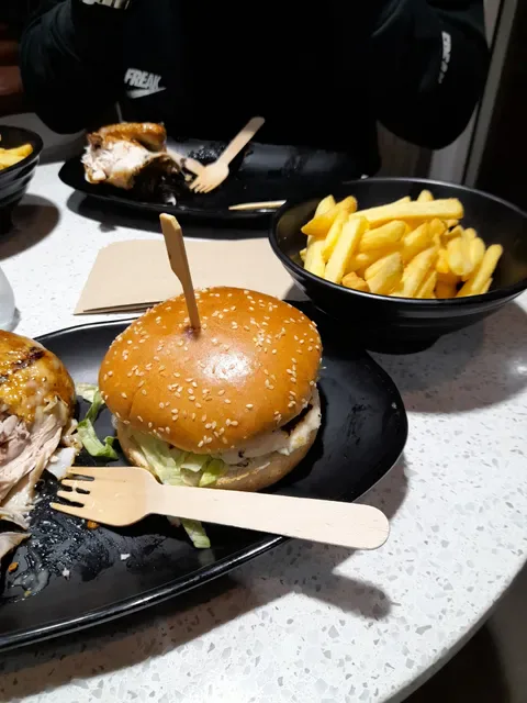 Oporto South Perth Drive Thru