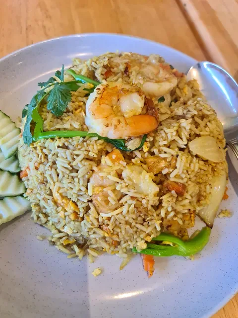 Kao Suay Thai Cuisine