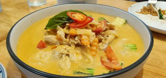 Kao Suay Thai Cuisine