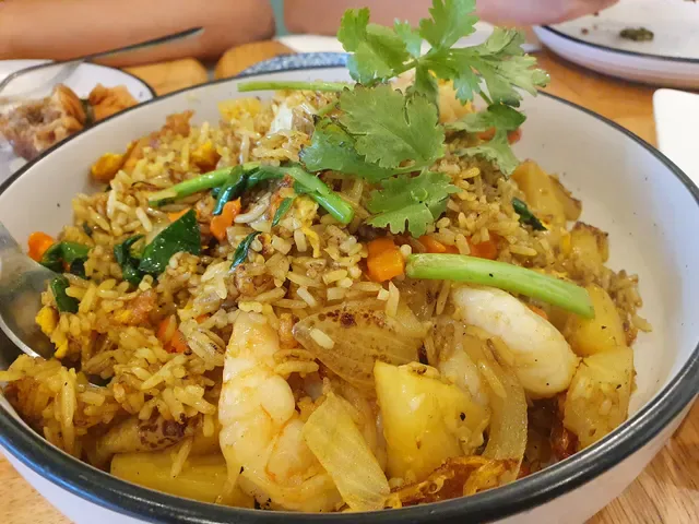 Kao Suay Thai Cuisine