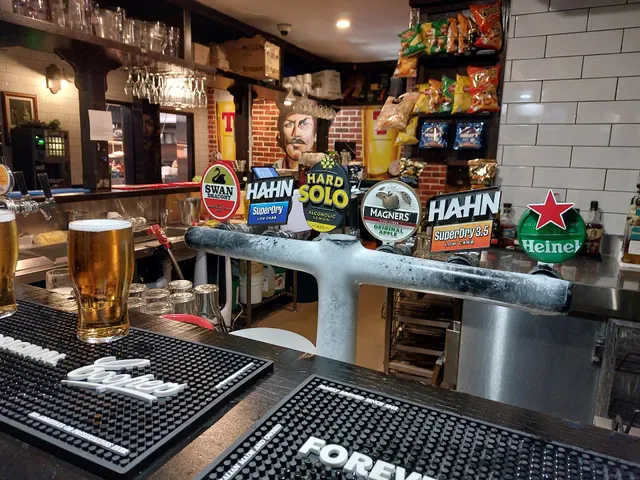 The Warnbro Tavern