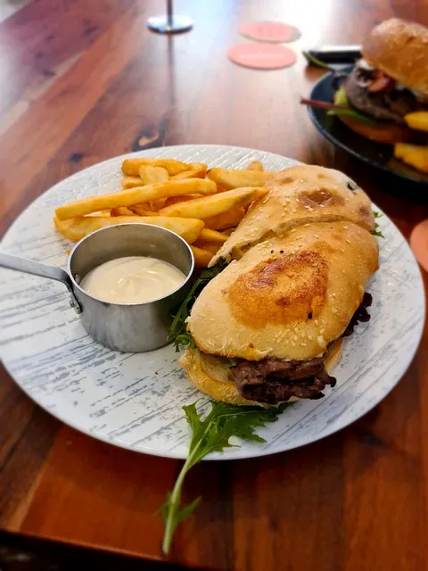 The Grove Bar & Grill
