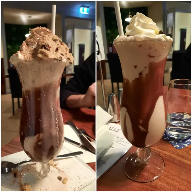 The Grove Bar & Grill