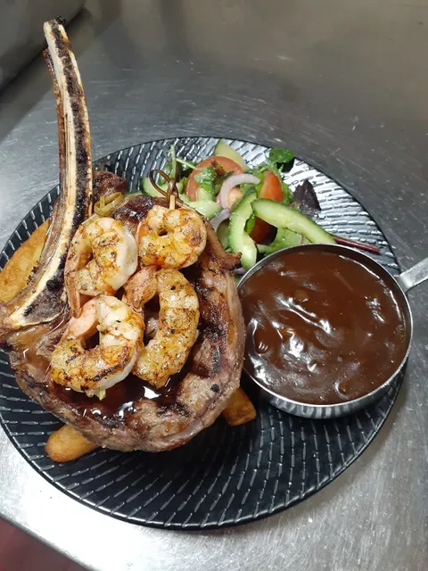 The Grove Bar & Grill