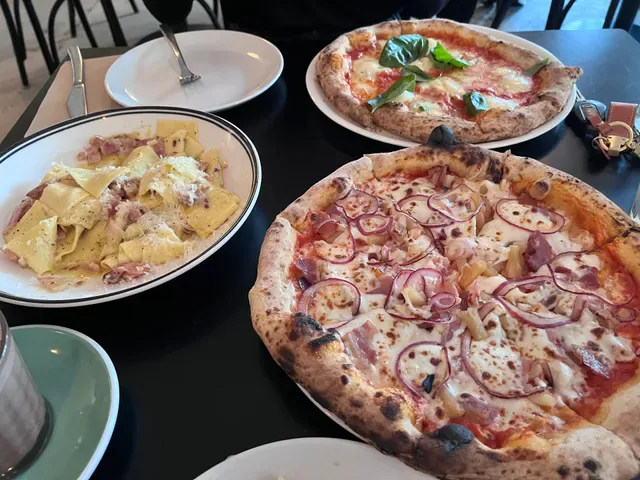 Monsterella Pizza
