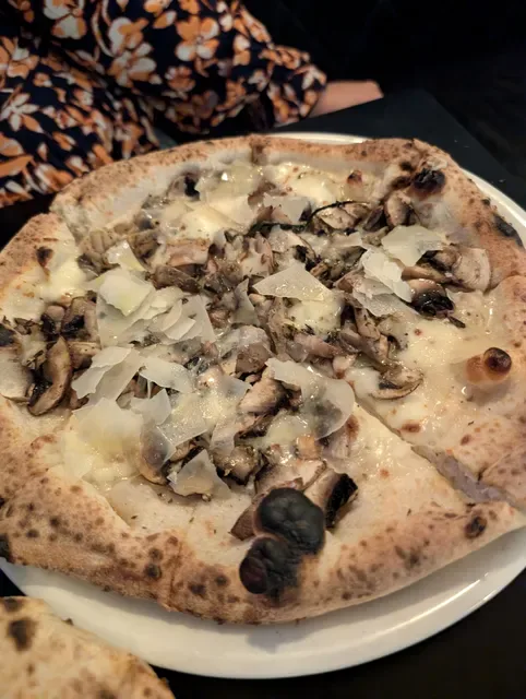 Monsterella Pizza