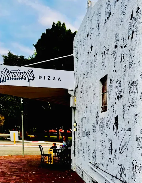 Monsterella Pizza