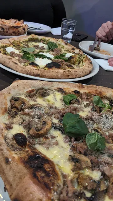 Pizzeria Da Leo WEMBLEY