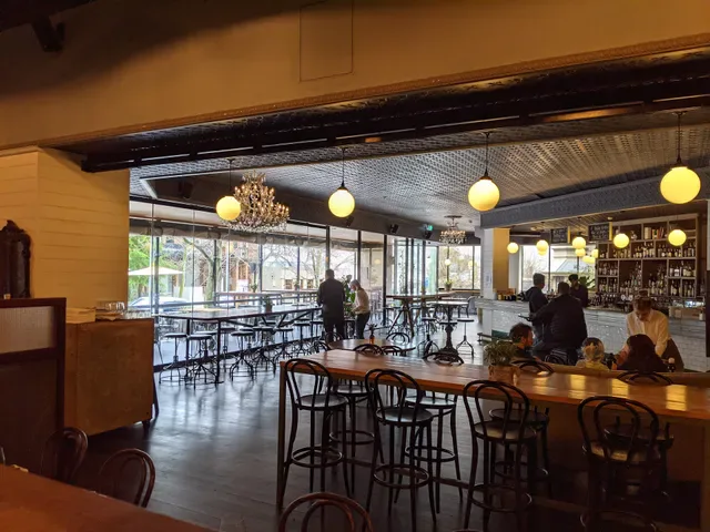 Mayfair Lane Pub & Dining Room