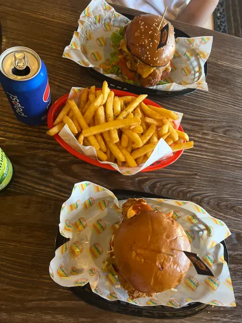 JM Burgers Willagee