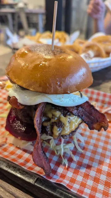 JM Burgers Willagee