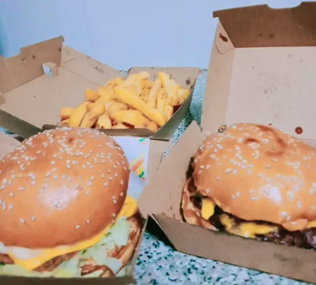 JM Burgers Willagee