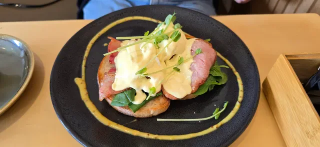 Six Willows Cafe