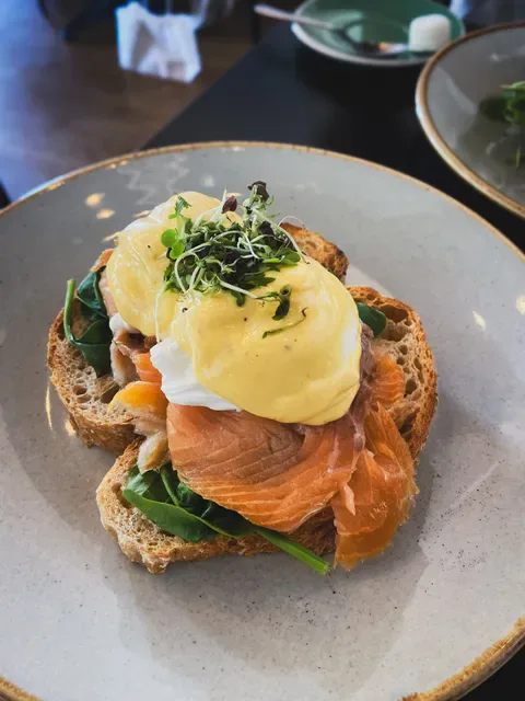 Twig & Sparrow Cafe