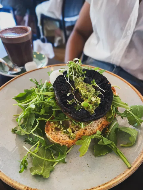 Twig & Sparrow Cafe