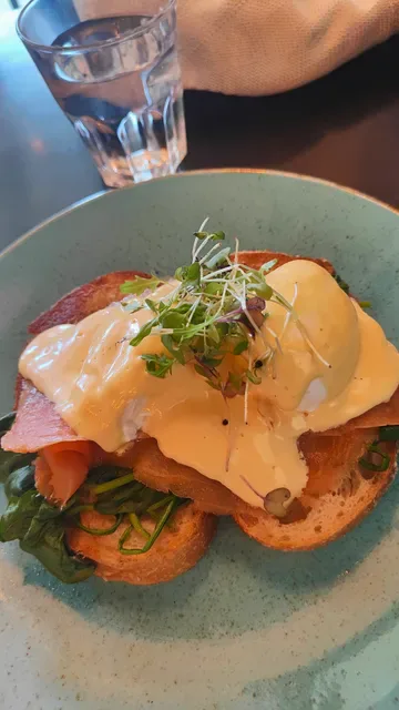 Twig & Sparrow Cafe
