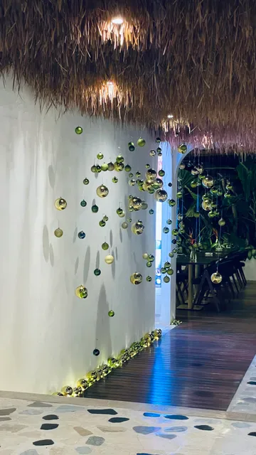 12 Urban Cafe - Breakfast & Dinner | Movie night | Cocktail Bar Canggu