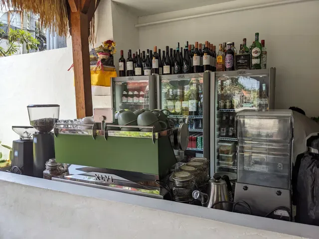 12 Urban Cafe - Breakfast & Dinner | Movie night | Cocktail Bar Canggu