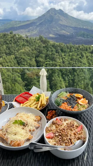 Grand Puncak Sari Restaurant