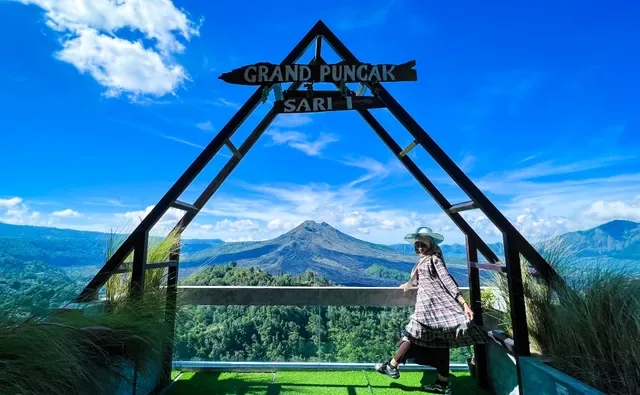 Grand Puncak Sari Restaurant