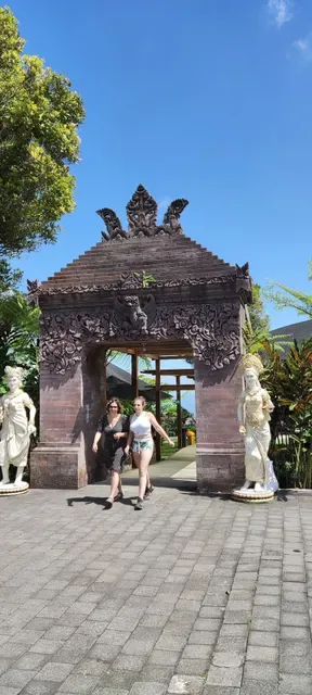 The Northview Bali - Ngiring Ngewedang Restaurant & Coffee Corner