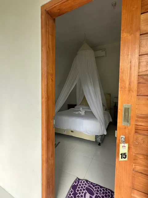 Adila Warung and homestay