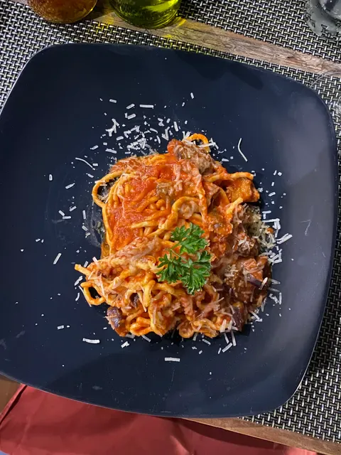 Tanda Pizza Restaurant