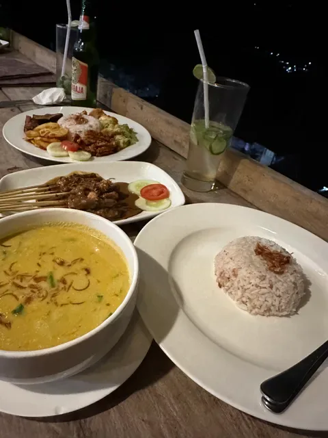 Warung Enjoy Cafe 2 Munduk