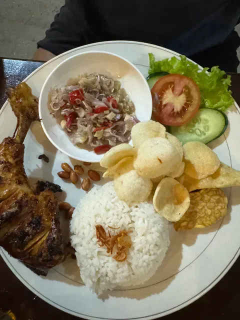 Warung Genitri