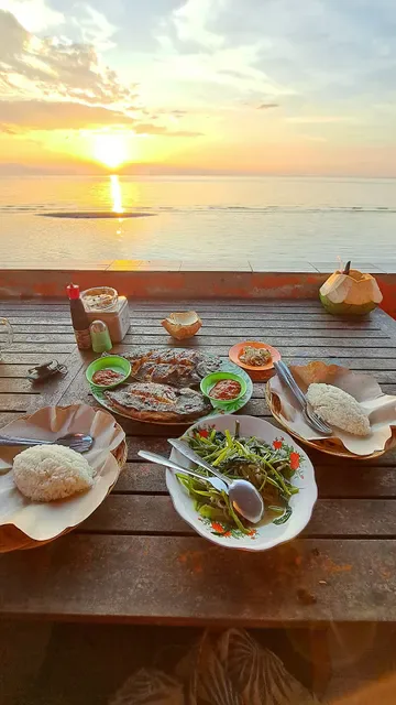 Warung Ikan Bakar Xenia