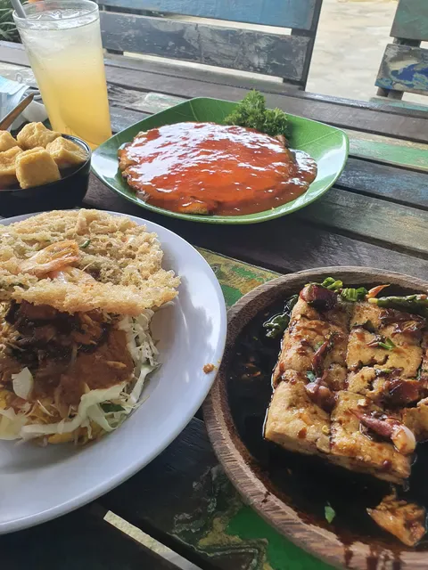 Cafe Tahu