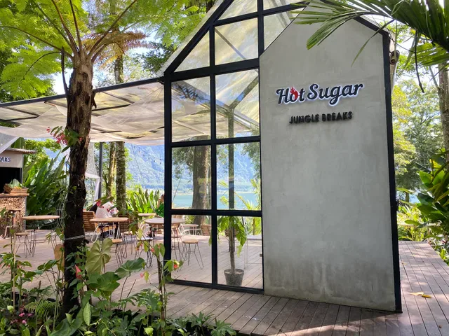 Hot Sugar Cafe at Bedugul Hills