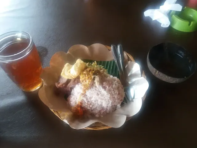 Warung Babi Guling Andi Jaya