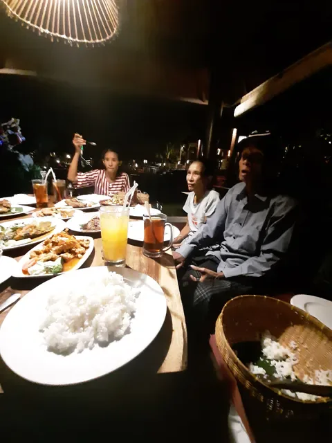 Warung Dedari