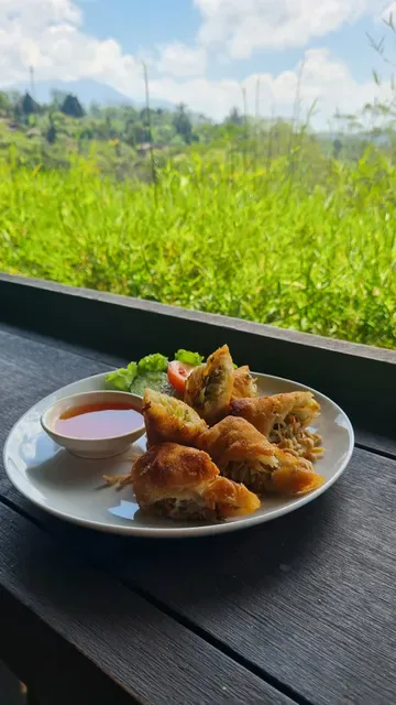Warung Taman Gemitir