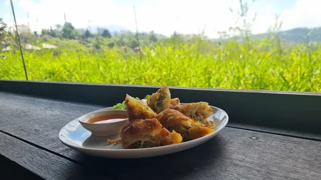 Warung Taman Gemitir