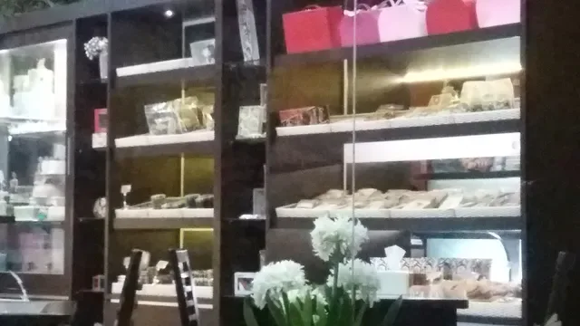 Beatrix Patisserie And Gourmet