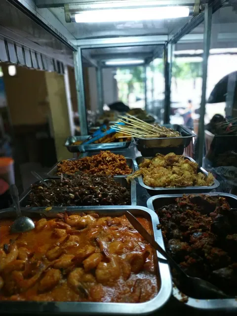 Bu Lina Restaurant