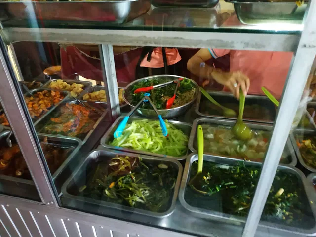 Bu Lina Restaurant
