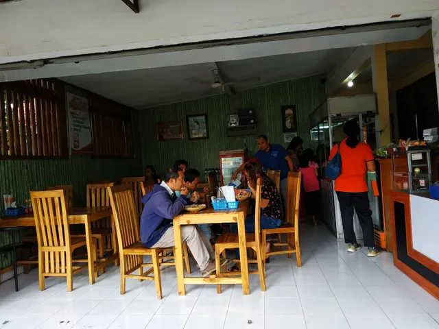 Bu Lina Restaurant