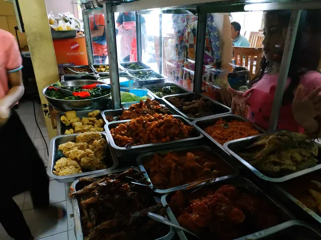 Bu Lina Restaurant