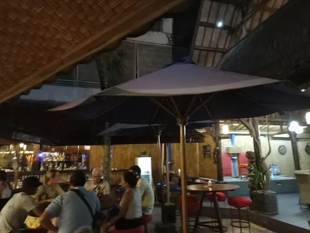 Lumbung Sports Bar & Restaurant