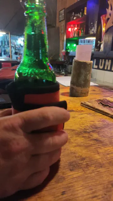 Lumbung Sports Bar & Restaurant