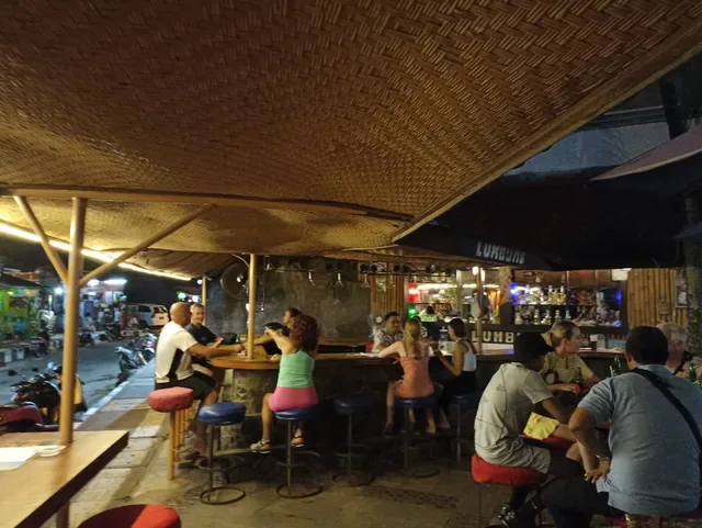 Lumbung Sports Bar & Restaurant