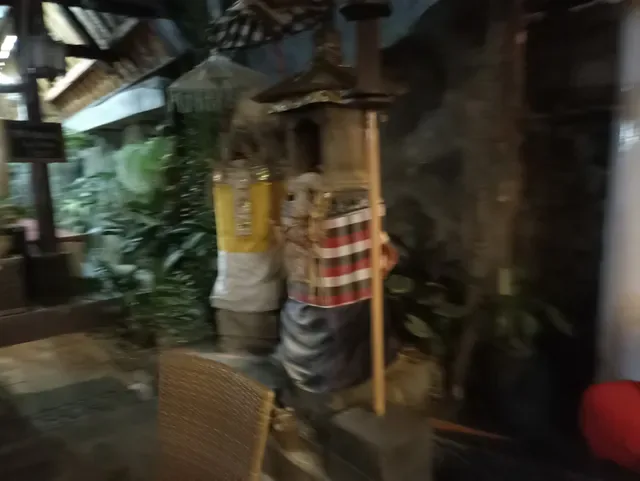 Lumbung Sports Bar & Restaurant