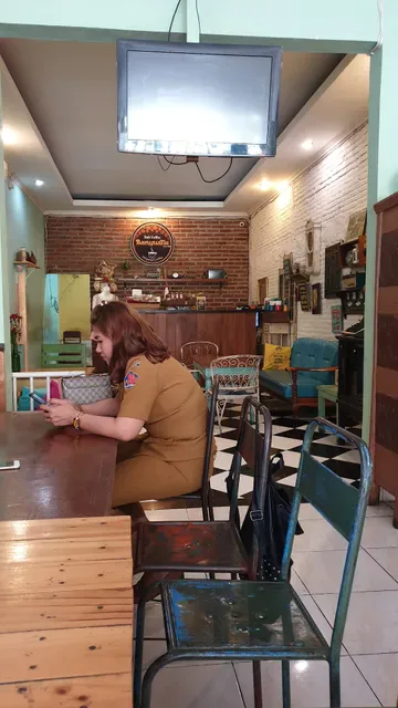 Mailaku Roemah Nongkrong