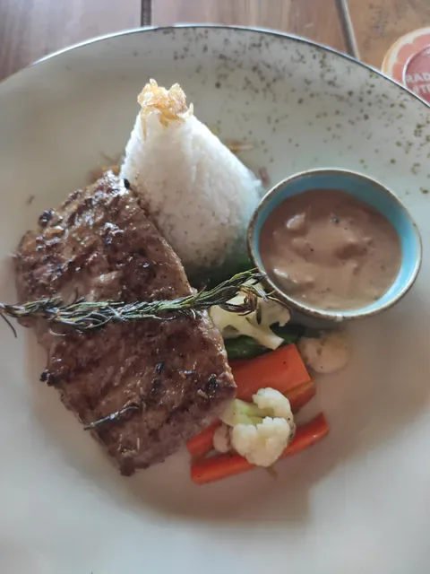 Mentari Lovina Bar & Kitchen