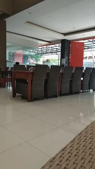 Rumah Makan Mana Lagi