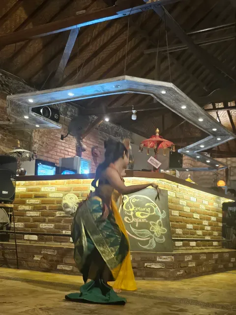 Warung Jepun (Bar and Resto)